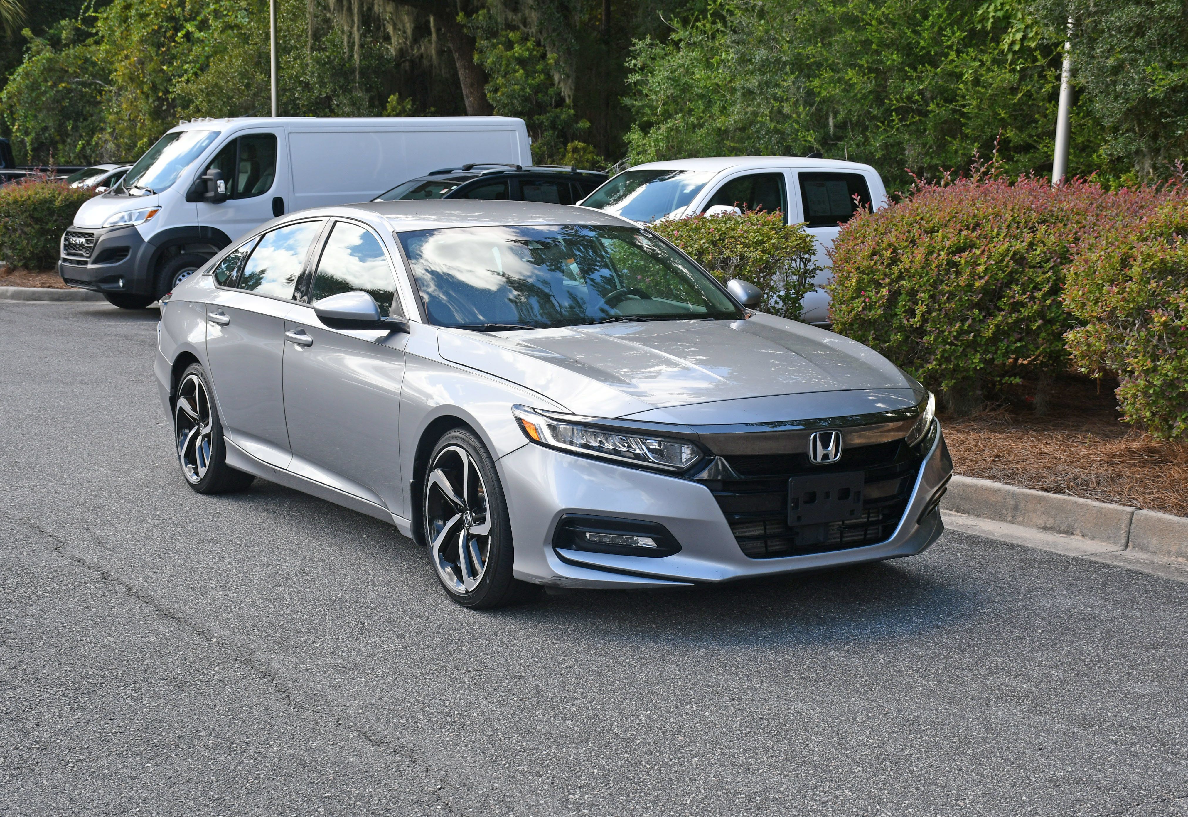 Used 2019 Honda Accord Sport image 6
