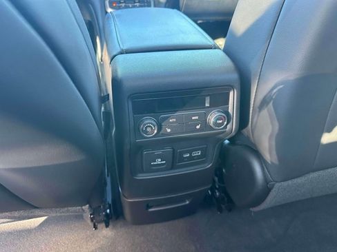 Used 2023 GMC Acadia Denali w/ Denali Ultimate Package image 12