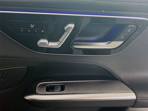New 2026 Mercedes-Benz GLC 300 4MATIC image 30