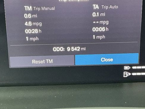 Certified 2025 Volvo XC90 T8 Ultra w/ Protection Package Premier image 31