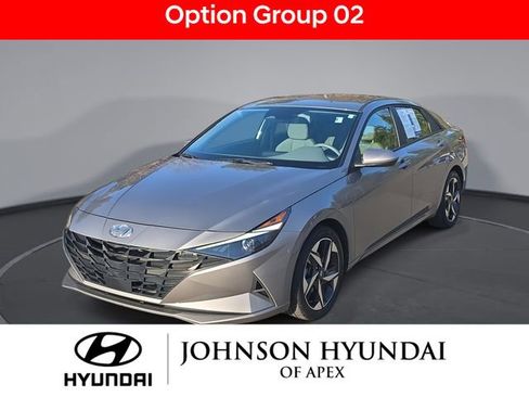 Used 2023 Hyundai Elantra SEL w/ Convenience Package image 1
