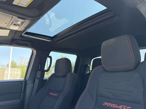 Used 2022 Nissan Frontier PRO-4X AWD/4WD image 29
