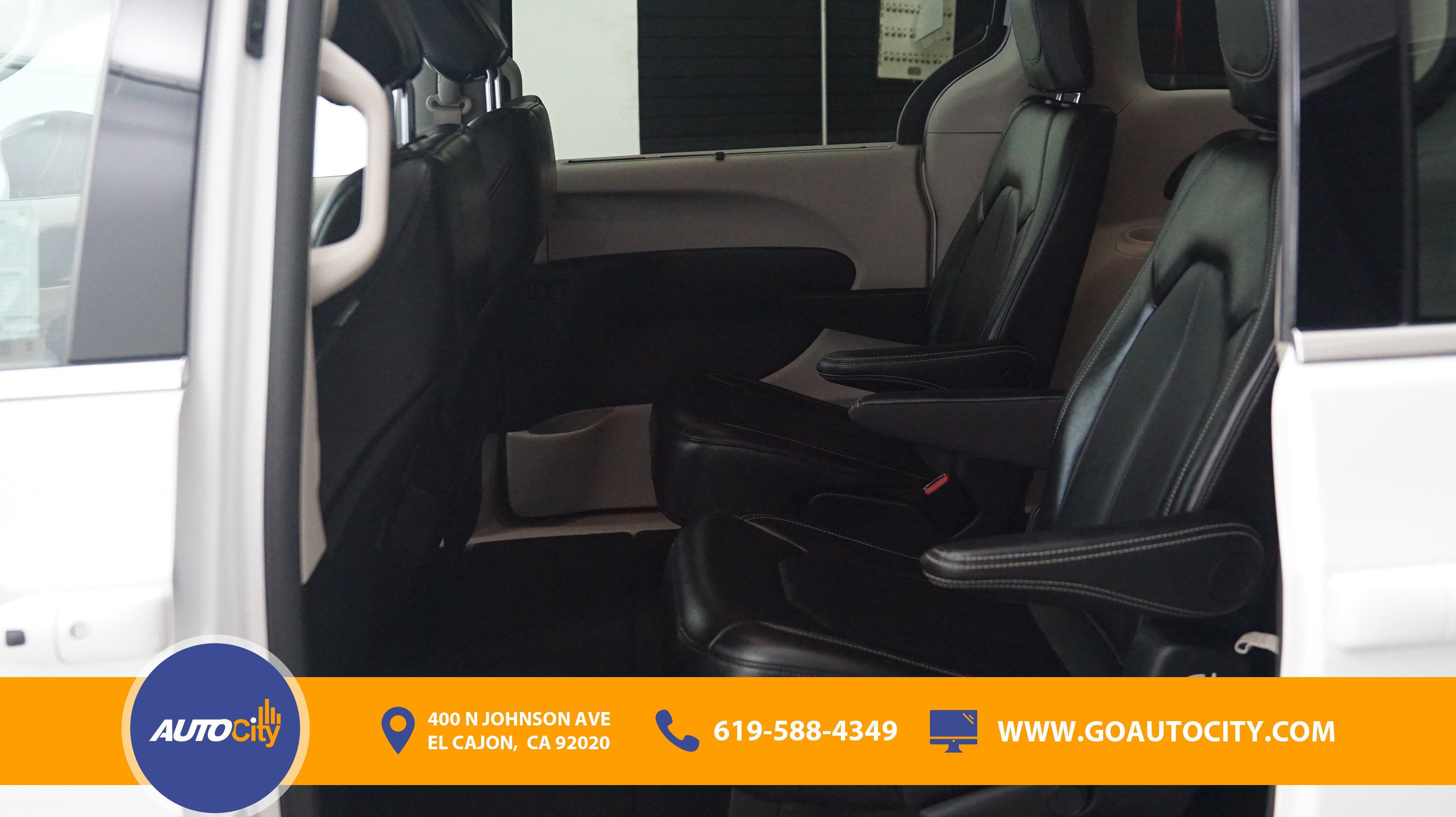Used 2024 Chrysler Pacifica Touring-L FWD image 14