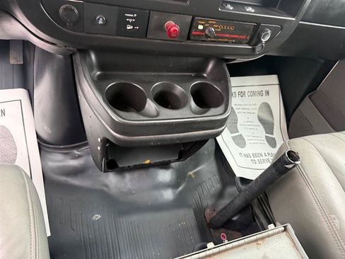 Used 2013 GMC Savana 2500 RWD image 24
