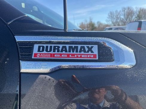 Used 2022 GMC Sierra 3500 SLE w/ SLE Convenience Package image 4