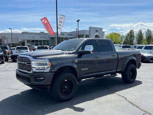 Used 2023 RAM 2500 Laramie AWD/4WD image 1