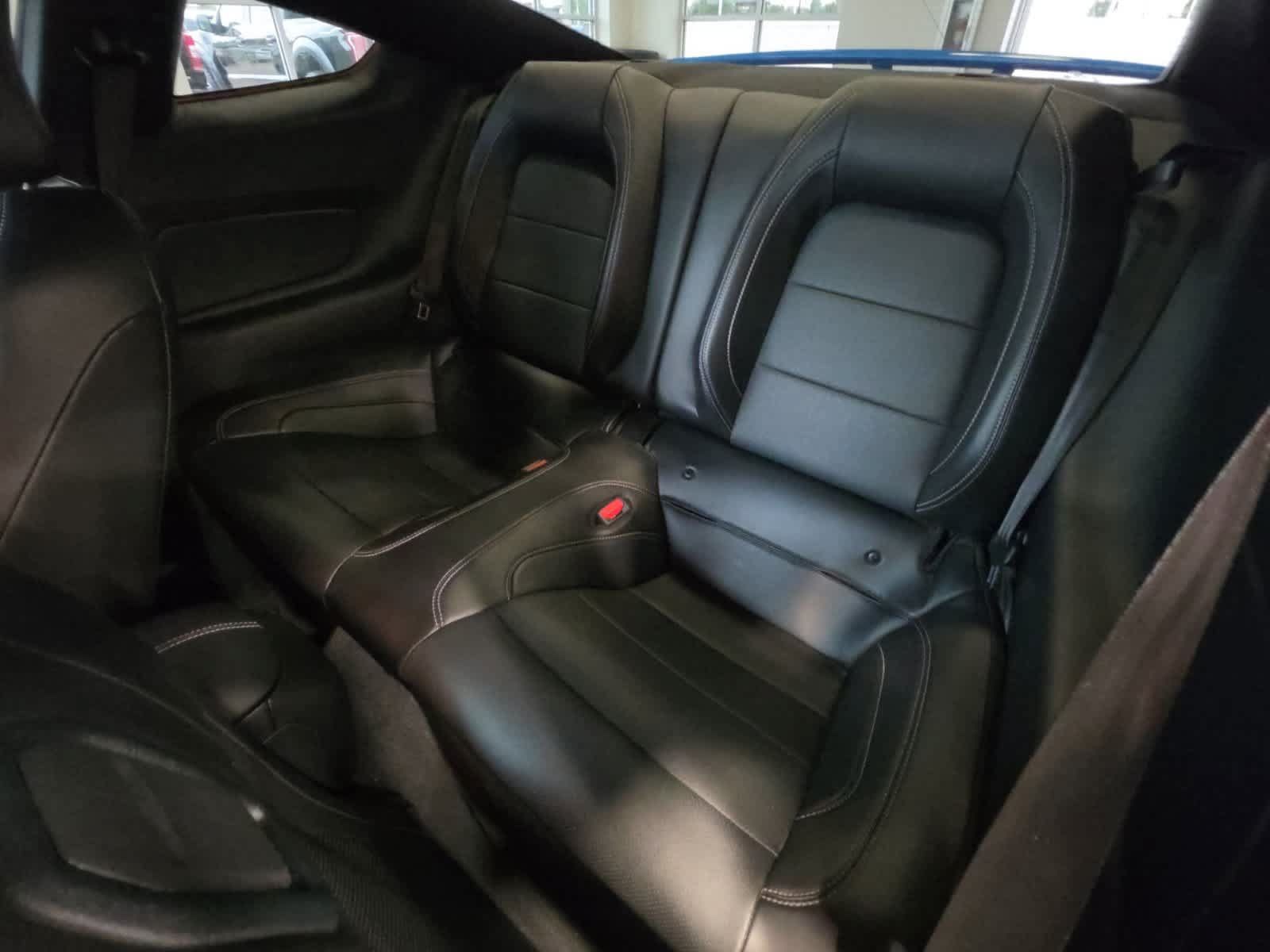 Used 2022 Ford Mustang GT Premium w/ GT Performance Package RWD image 29