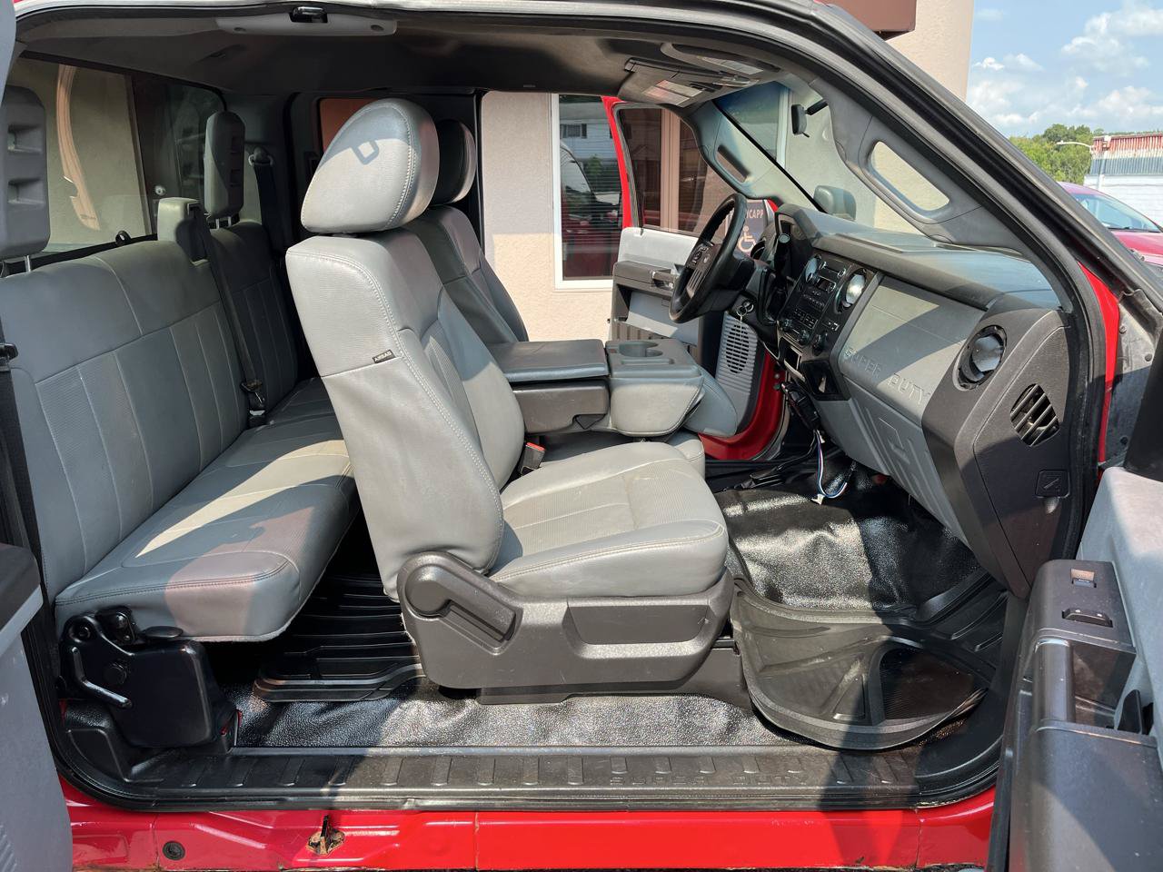 Used 2015 Ford F250 XL w/ Power Equipment Group AWD/4WD image 19