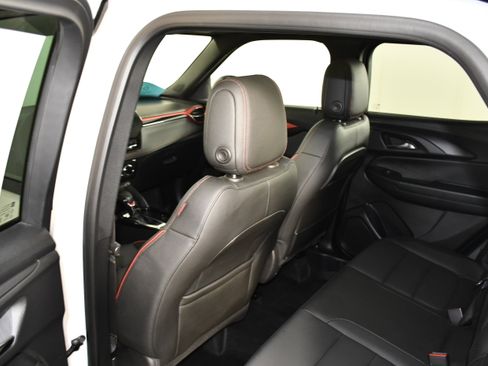 Used 2025 Chevrolet TrailBlazer RS w/ Convenience Package AWD/4WD image 48