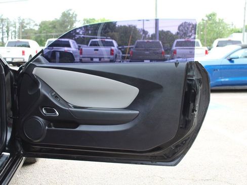 Used 2015 Chevrolet Camaro LS RWD image 25