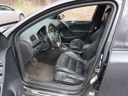 Used 2014 Volkswagen GTI Driver's Edition image 2