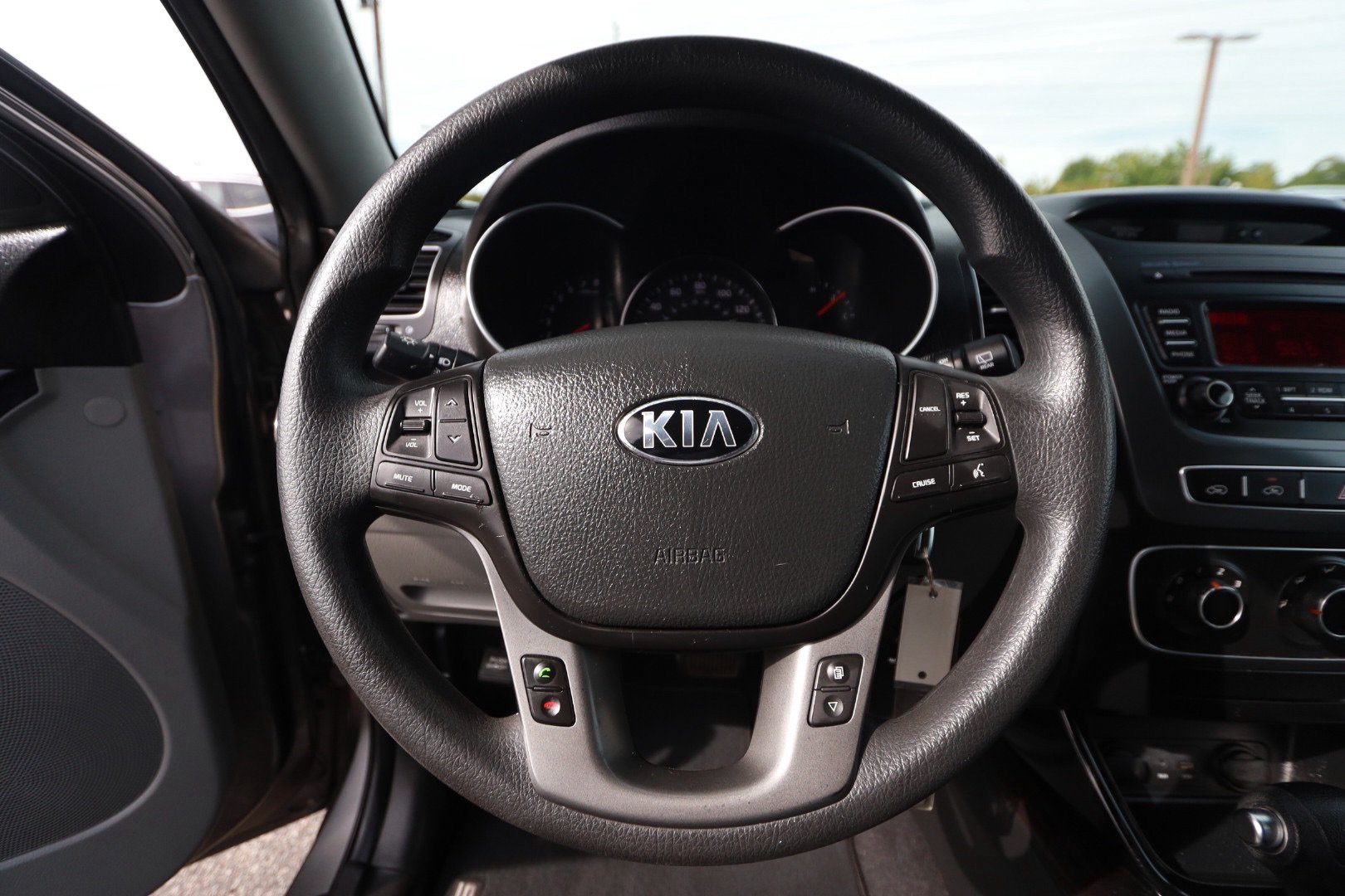 Used 2015 Kia Sorento LX FWD image 10