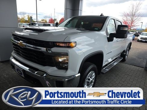 Used 2024 Chevrolet Silverado 2500 LT image 1