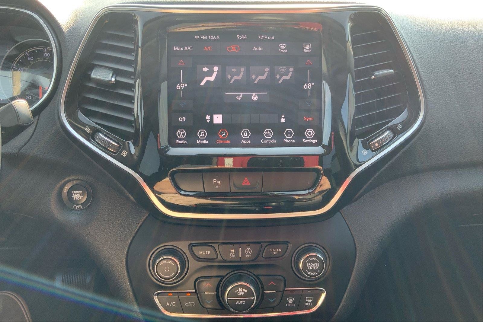 Used 2019 Jeep Cherokee Limited AWD/4WD image 33
