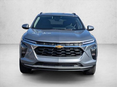 New 2026 Chevrolet Trax LT w/ Sunroof Package image 6