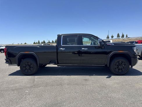 New 2026 GMC Sierra 2500 Denali w/ Denali Reserve Package AWD/4WD image 3