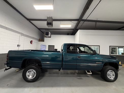 Used 1999 Dodge Ram 2500 Truck 4x4 Quad Cab image 4