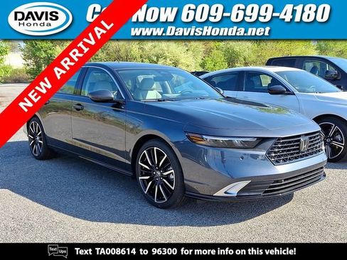 Used 2026 Honda Accord Touring image 1