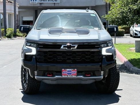 Used 2024 Chevrolet Silverado 1500 ZR2 w/ Technology Package AWD/4WD image 3