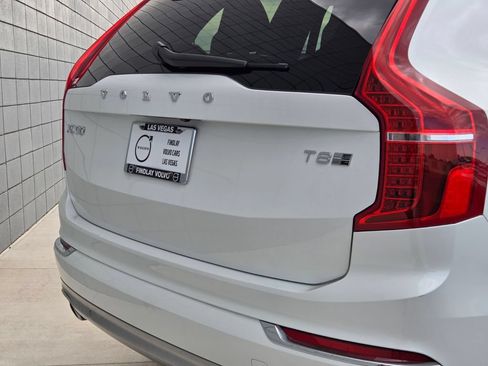 Used 2017 Volvo XC90 T8 Inscription w/ Vision Package AWD/4WD image 11
