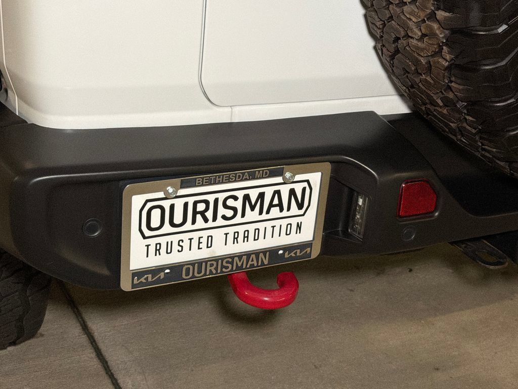 Used 2021 Jeep Wrangler Unlimited Rubicon AWD/4WD image 5