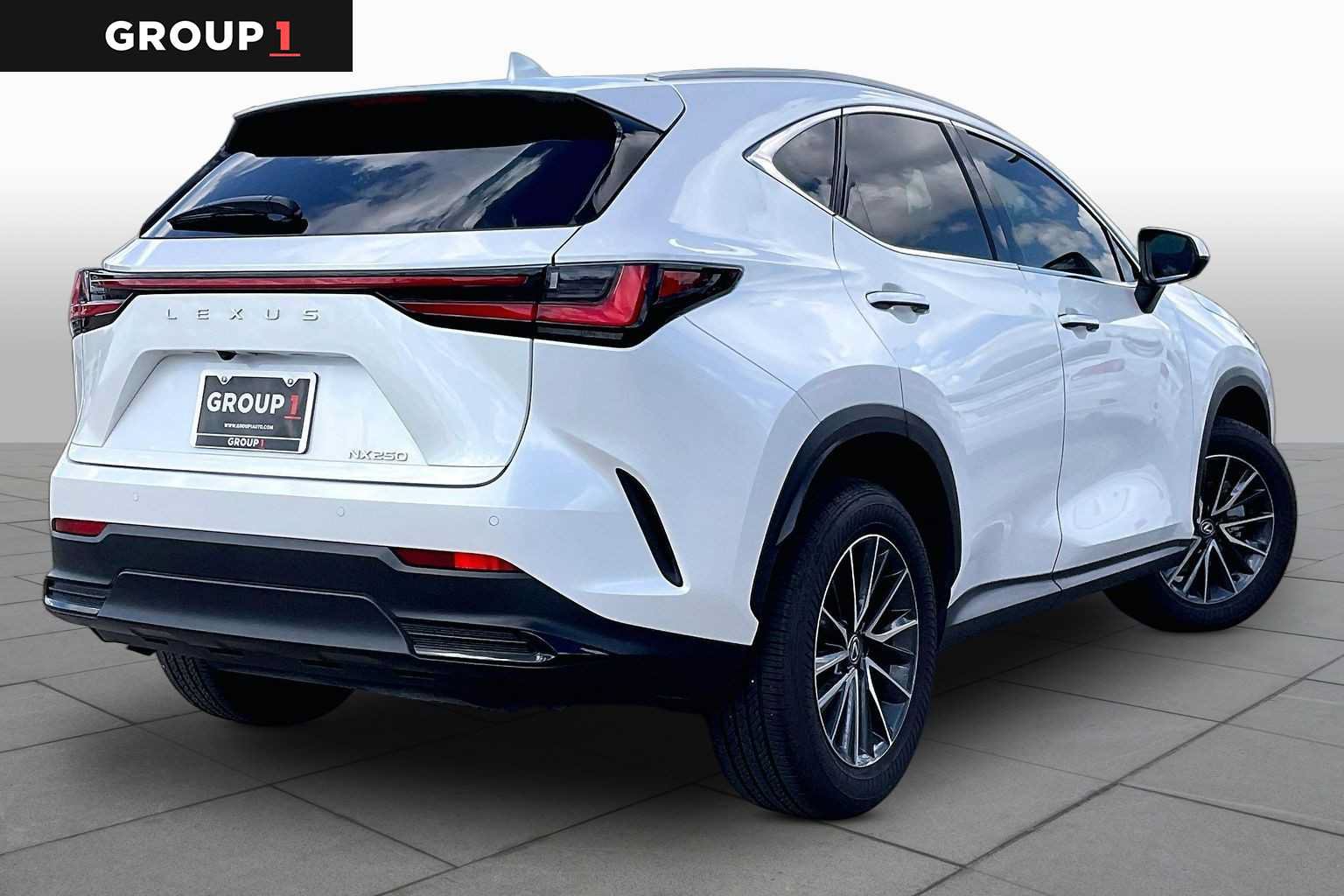 Used 2025 Lexus NX 250 FWD w/ Accessory Package (2T) image 11