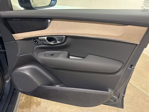 New 2026 Volvo XC90 T8 Plus w/ Protection Package Premier image 27