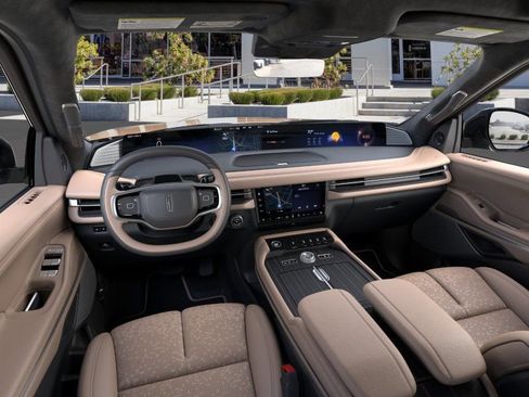 New 2026 Lincoln Navigator Black Label AWD/4WD image 9