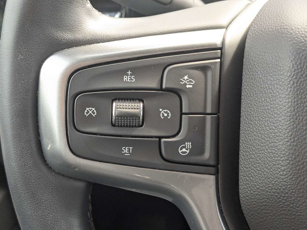 Used 2024 Chevrolet Silverado 1500 LT AWD/4WD image 24