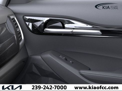 New 2026 Kia Seltos S FWD image 25