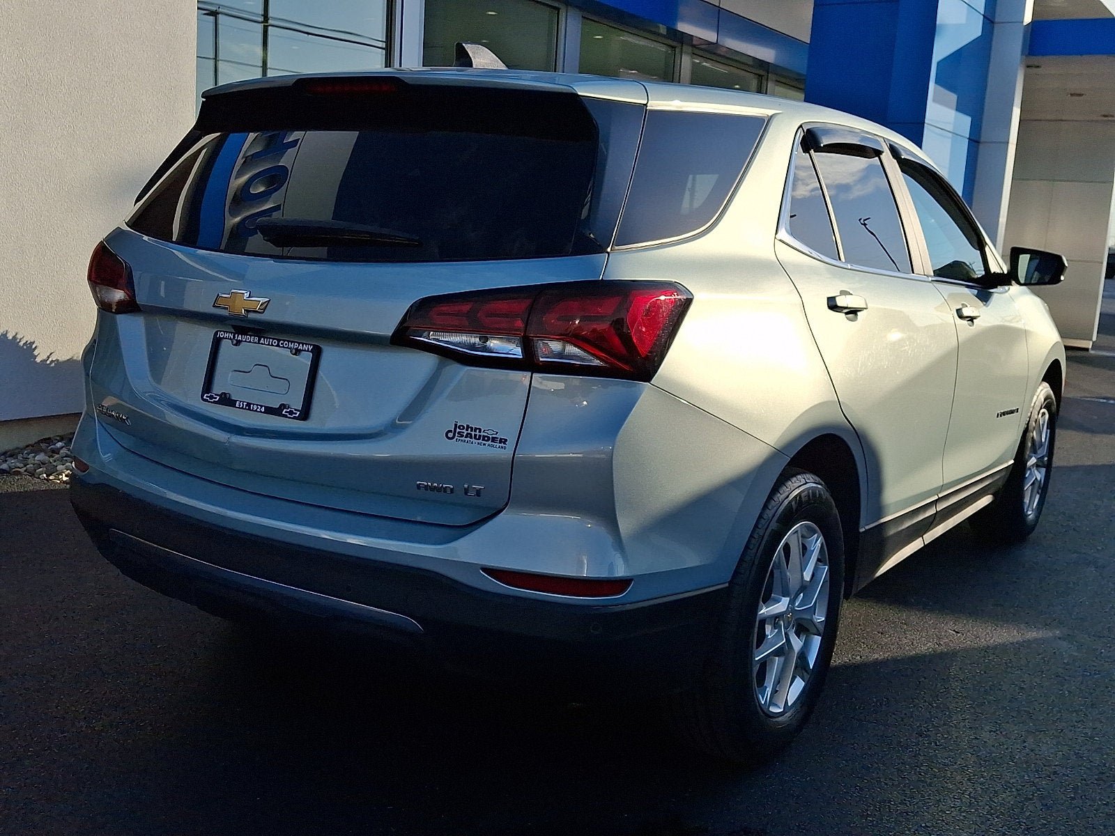 Used 2022 Chevrolet Equinox LT AWD/4WD image 6