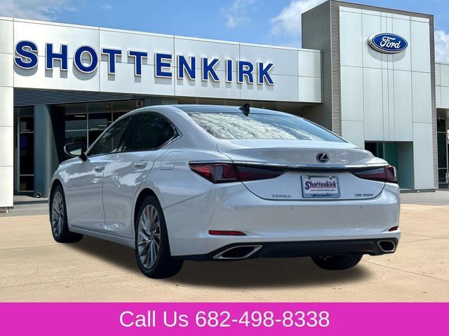 Used 2020 Lexus ES 350 Ultra Luxury w/ Accessory Package 2 FWD image 6
