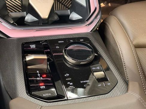 Certified 2025 BMW X3 xDrive30i w/ Premium Package image 18