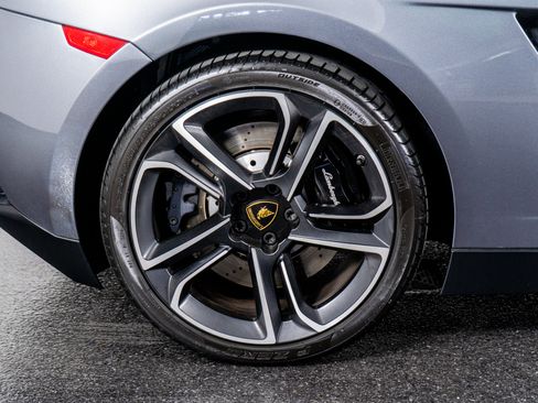 Used 2013 Lamborghini Gallardo LP 550-2 image 9