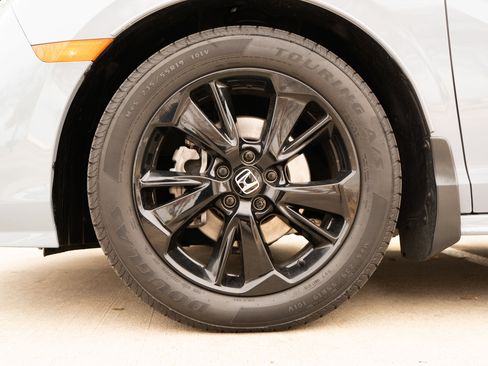 Certified 2023 Honda Odyssey Sport image 14