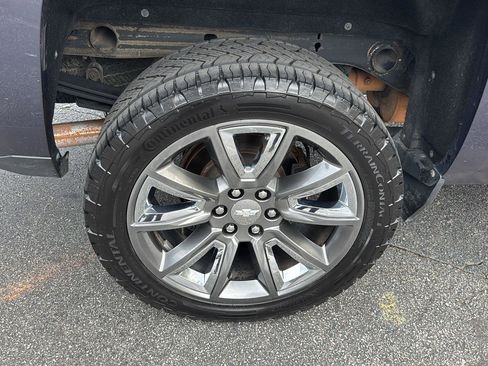 Used 2018 Chevrolet Silverado 1500 LTZ Z71 w/ Centennial Edition image 38