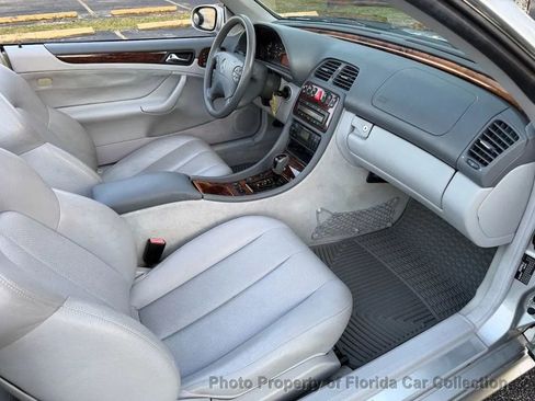 Used 2003 Mercedes-Benz CLK 320 Cabriolet image 9