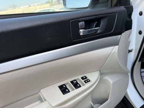 Used 2014 Subaru Outback 2.5i Premium image 23