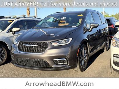 Used 2022 Chrysler Pacifica Pinnacle