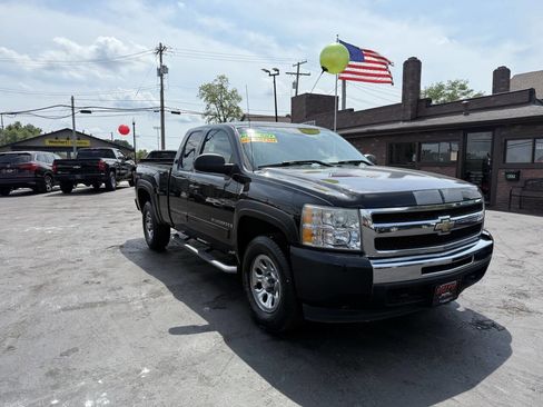Used 2009 Chevrolet Silverado 1500 LT image 3