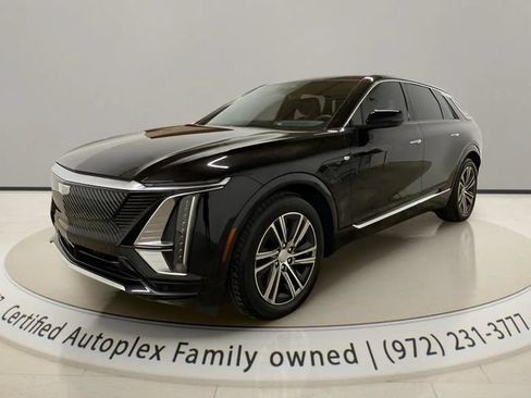 Used 2025 Cadillac Lyriq Luxury RWD image 1