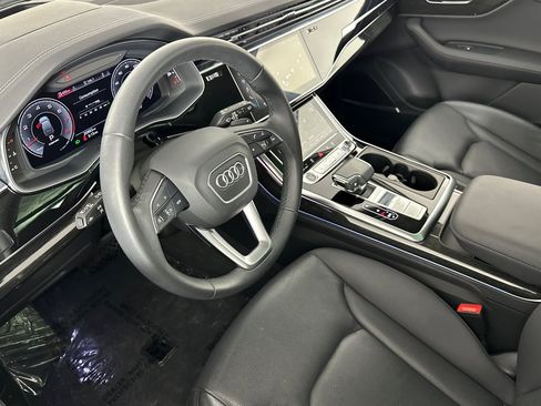 Used 2023 Audi Q7 3.0T Prestige w/ Prestige Package image 9