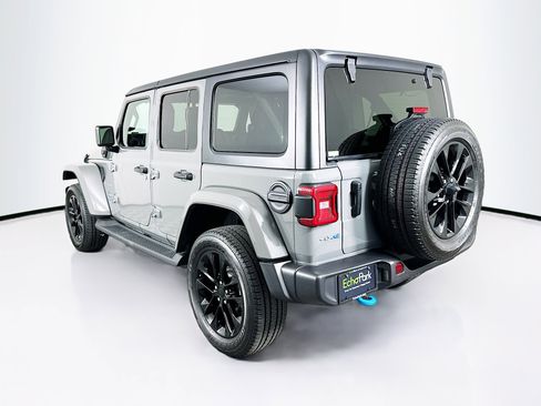 Used 2023 Jeep Wrangler Unlimited Sahara w/ Cold Weather Group AWD/4WD image 5