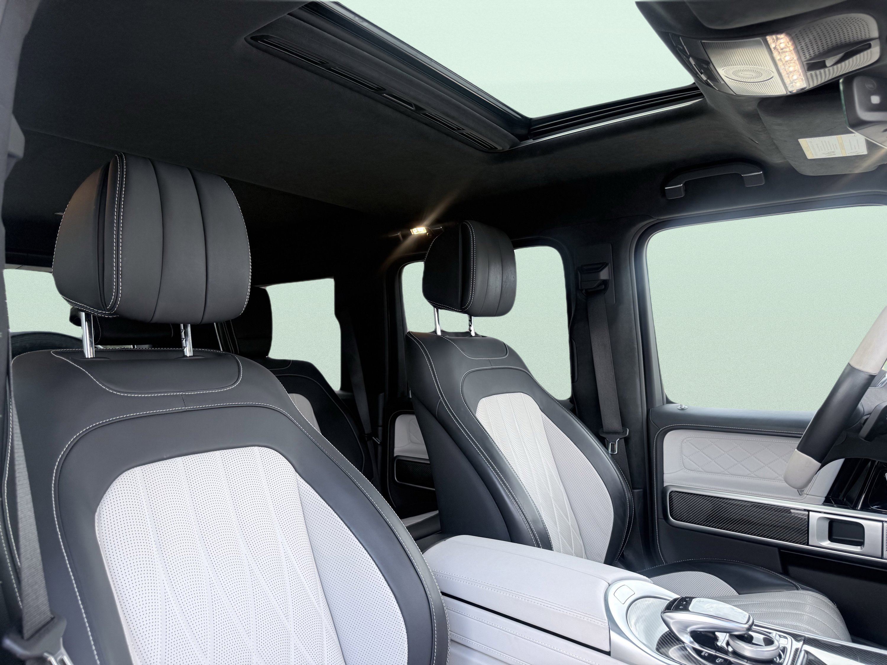 Used 2023 Mercedes-Benz G 550 image 49