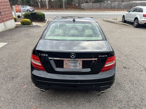 Used 2012 Mercedes-Benz C 300 4MATIC Sedan image 4