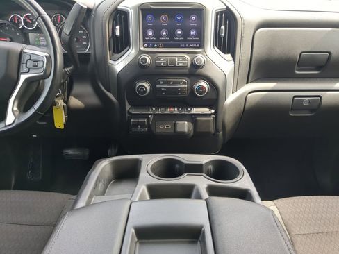Used 2023 Chevrolet Silverado 2500 LT AWD/4WD image 15