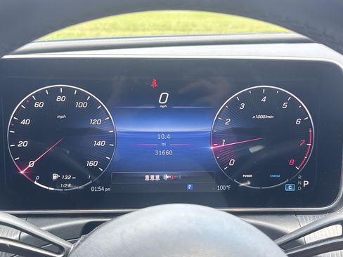 Used 2023 Mercedes-Benz C 300 Sedan image 11