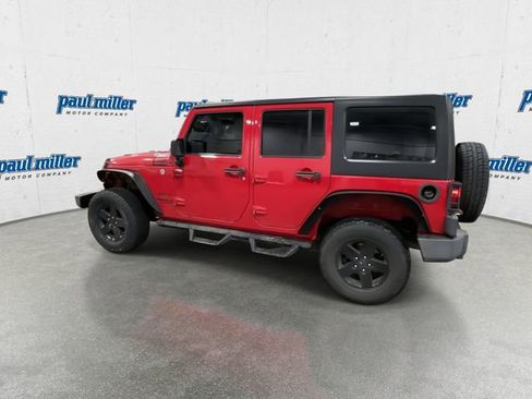 Used 2014 Jeep Wrangler Unlimited Sport image 7