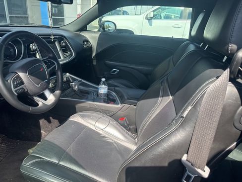 Used 2018 Dodge Challenger SXT Plus image 5