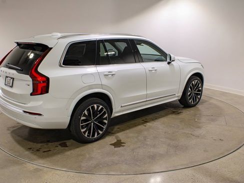 New 2025 Volvo XC90 T8 Plus w/ Protection Package Premier image 6